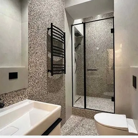 Rynok Square Pidzemelya Apartment