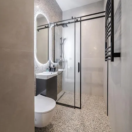 Rynok Square Pidzemelya Apartment Lviv